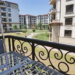 Apartament Aivasovski Park - Meters Away From *
