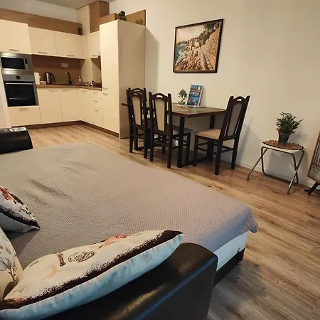 Apartment Aivasovski Park - Meters Away From *